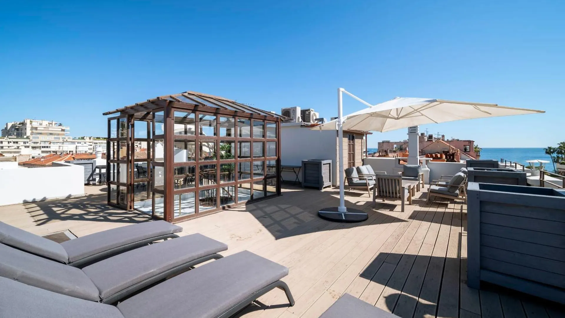 Ref 1466 - Cannes Back Croisette - Penthouse For Rent